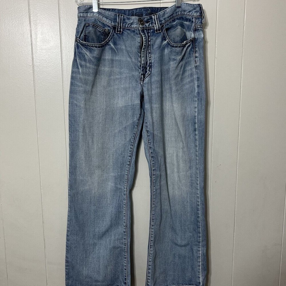 GUESS Straight Leg Jeans Men’s Size 36 Medium Wash Blue Denim Flap Pocket